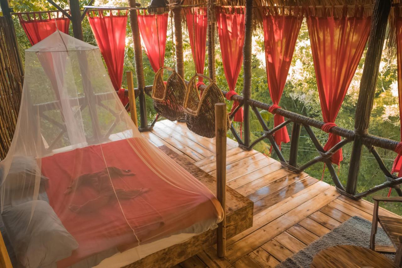 Dominican Tree House Village El Valle Екстер'єр фото